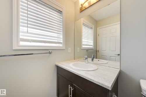 9005 217 Street, Edmonton, AB 