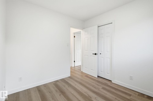 Second bedroom upstairs. - 2722 104A Street, Edmonton, AB 
