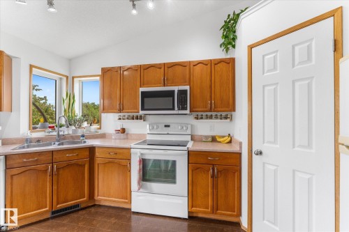 62 Heatherglen Crescent, Spruce Grove, AB 