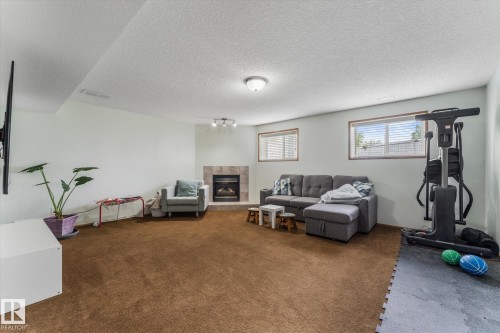 62 Heatherglen Crescent, Spruce Grove, AB 