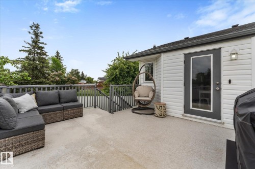 62 Heatherglen Crescent, Spruce Grove, AB 