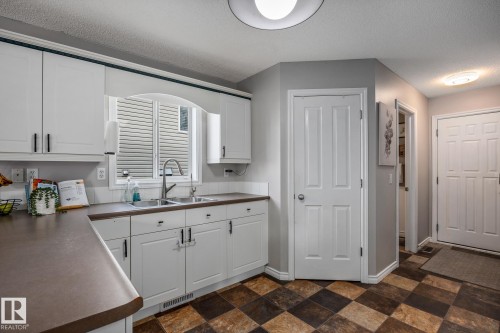 30 Crocus Crescent, Sherwood Park, AB 