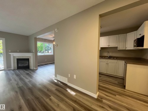 2 61 Michigan Street, Devon, AB 