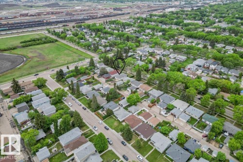 Residential neighborhood featuring mature trees and established homes - 12923 113A Street, Edmonton, AB 