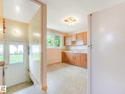 11 Salina Drive, St. Albert, AB 