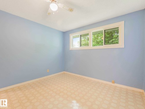 11 Salina Drive, St. Albert, AB 