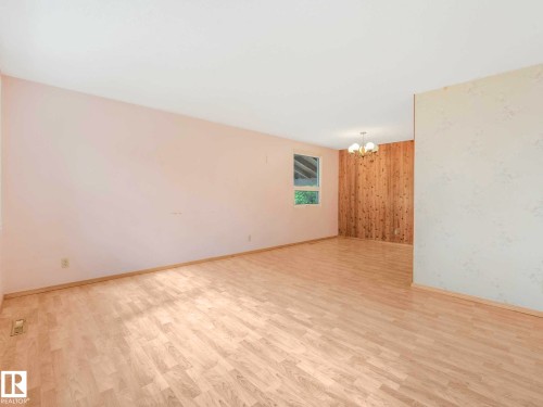 11 Salina Drive, St. Albert, AB 