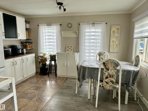 13 4405 50 Avenue, Cold Lake, AB - Indoor Photo Showing Other Room