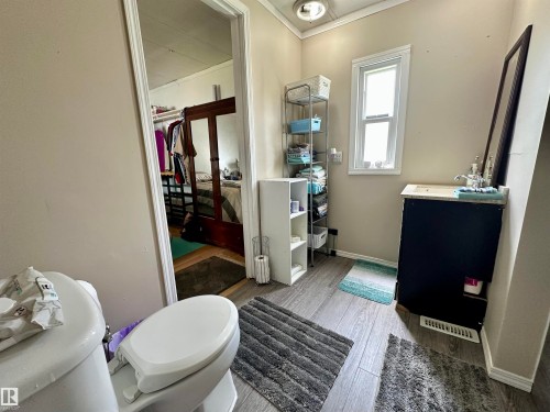 13 4405 50 Avenue, Cold Lake, AB - Indoor Photo Showing Bathroom