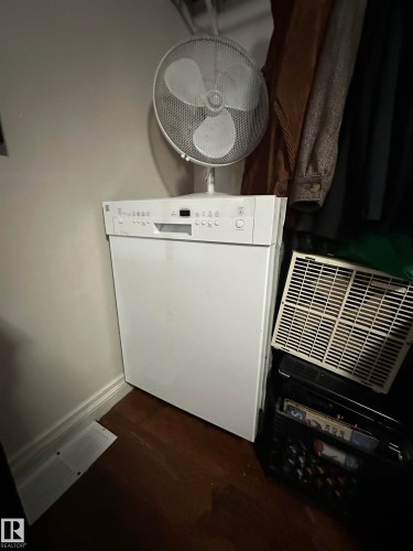 13 4405 50 Avenue, Cold Lake, AB - Indoor Photo Showing Laundry Room