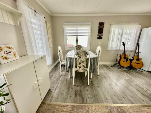 13 4405 50 Avenue, Cold Lake, AB - Indoor Photo Showing Dining Room
