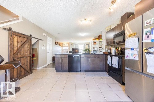 19 1030 Chappelle Boulevard, Edmonton, AB - Indoor