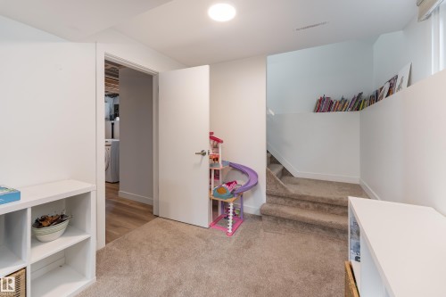 7107 87 Avenue, Edmonton, AB 