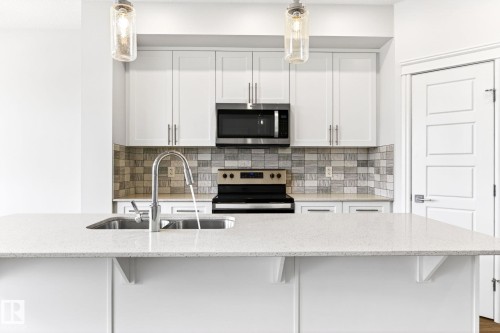 2539 208 Street, Edmonton, AB 