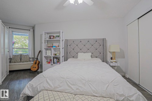 233 2520 50 Street, Edmonton, AB 