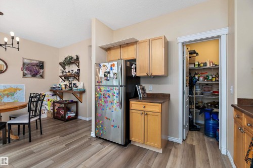 15 1780 Glastonbury Boulevard, Edmonton, AB 