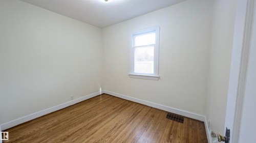7611 112S Avenue, Edmonton, AB 