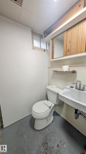 7611 112S Avenue, Edmonton, AB 