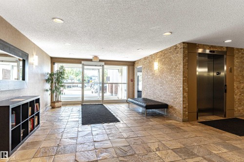318 13830 150 Avenue, Edmonton, AB 