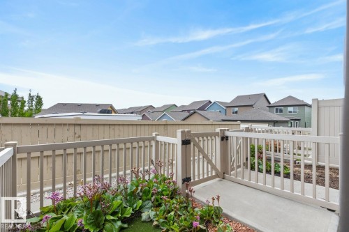 15 3305 Orchards Link Link, Edmonton, AB 