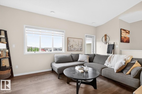 15 3305 Orchards Link Link, Edmonton, AB 