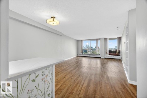 1701 10045 117 Street, Edmonton, AB 