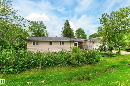 35 51263 Rg Rd 204, Rural Strathcona County, AB 