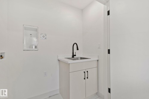 122 Royal Street, St. Albert, AB 