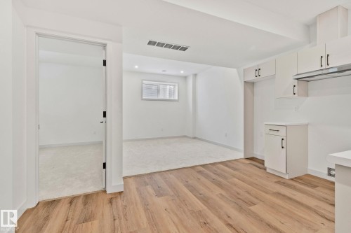 122 Royal Street, St. Albert, AB 