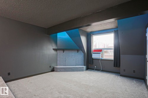 3959 62 Street Nw, Edmonton, AB - Indoor Photo Showing Other Room