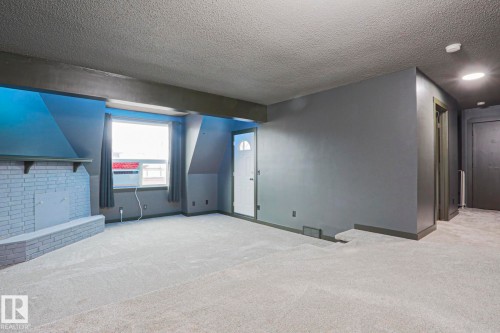 3959 62 Street Nw, Edmonton, AB - Indoor Photo Showing Other Room