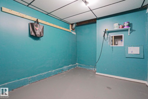 3959 62 Street Nw, Edmonton, AB - Indoor Photo Showing Other Room