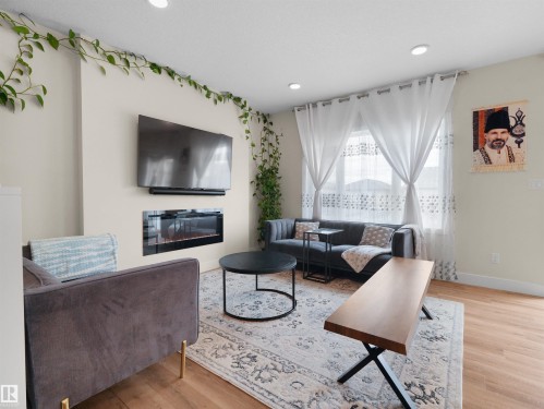 9923 222 Street, Edmonton, AB 
