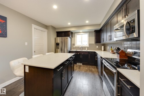 2079 Desrochers Drive, Edmonton, AB - Indoor Photo Showing Kitchen