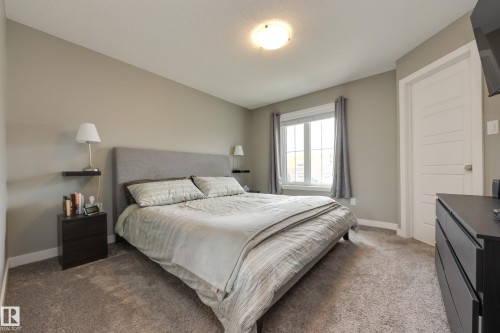 2079 Desrochers Drive, Edmonton, AB - Indoor Photo Showing Bedroom