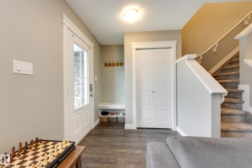 2079 Desrochers Drive, Edmonton, AB - Indoor Photo Showing Other Room