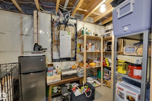 2079 Desrochers Drive, Edmonton, AB - Indoor Photo Showing Basement