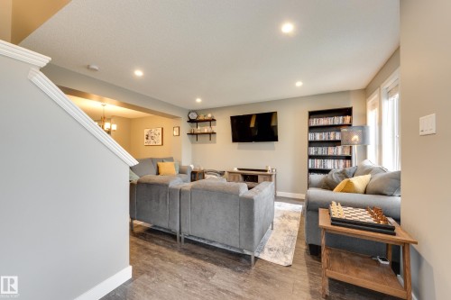 2079 Desrochers Drive, Edmonton, AB - Indoor