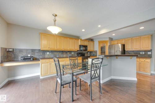 2426 Hagen Way, Edmonton, AB - Indoor Photo Showing Other Room