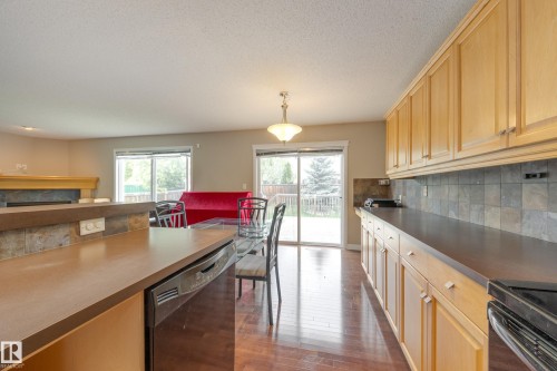 2426 Hagen Way, Edmonton, AB - Indoor Photo Showing Kitchen