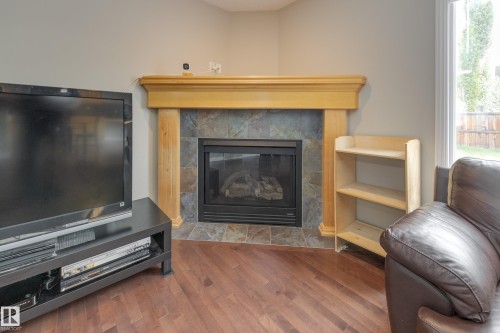 2426 Hagen Way, Edmonton, AB - Indoor Photo Showing Living Room With Fireplace