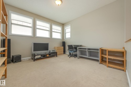 2426 Hagen Way, Edmonton, AB - Indoor