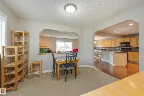2426 Hagen Way, Edmonton, AB - Indoor