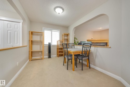 2426 Hagen Way, Edmonton, AB - Indoor Photo Showing Dining Room