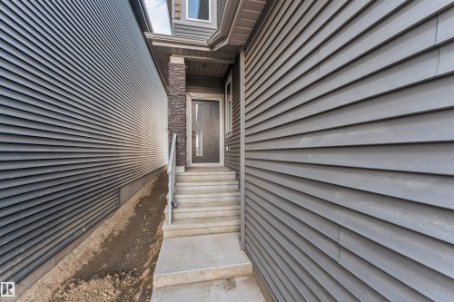 22740 82 Avenue, Edmonton, AB 