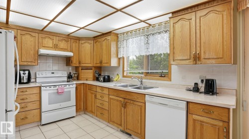 6119 156 Avenue, Edmonton, AB 