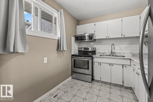 5512 19A Avenue, Edmonton, AB 