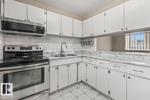5512 19A Avenue, Edmonton, AB 