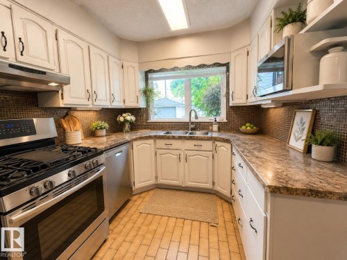 10912 50 Street, Edmonton, AB 