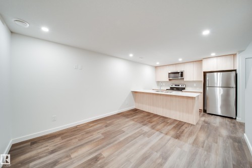 8719 83 Avenue, Edmonton, AB 